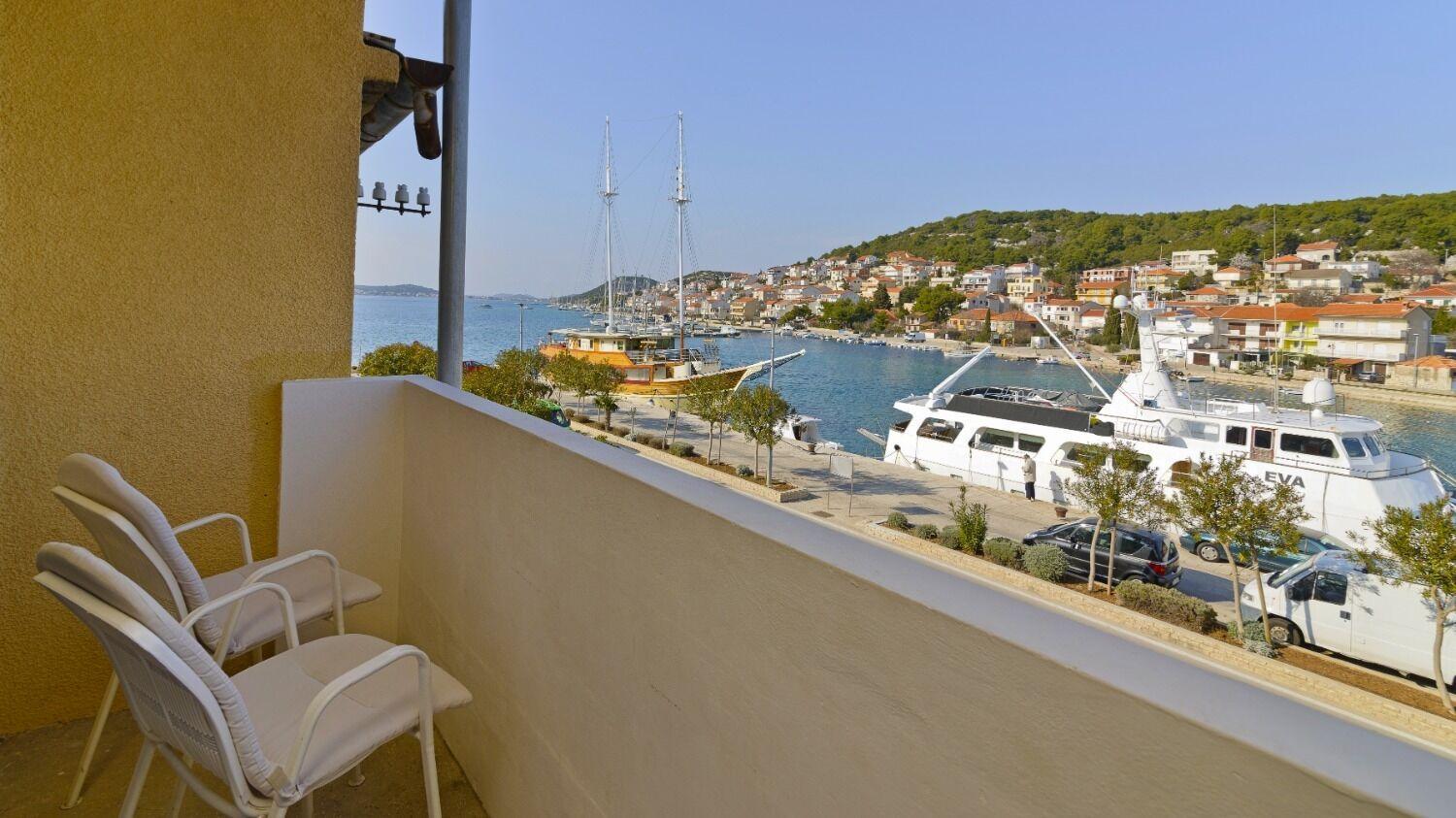 Apartments Ive - With Sea View Tisno Buitenkant foto