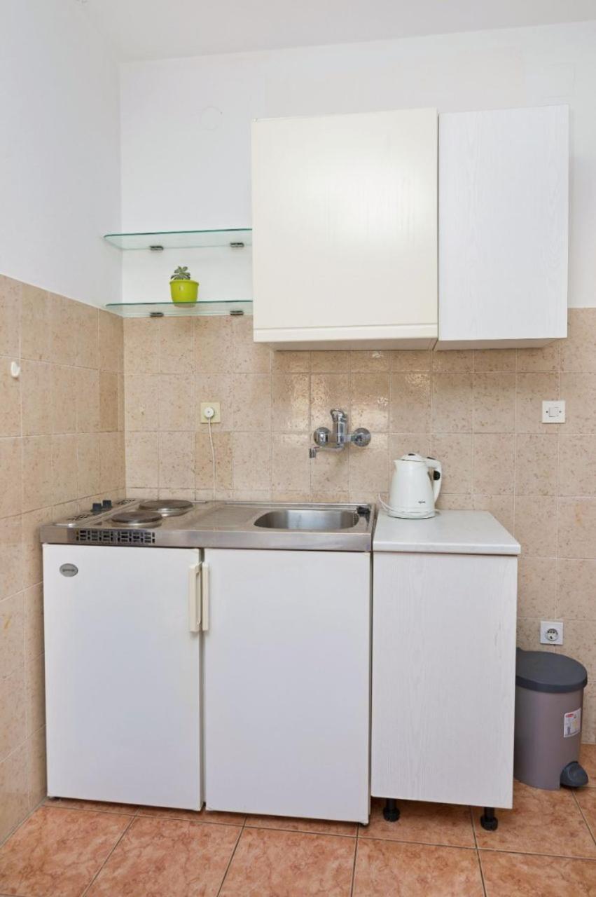 Apartments Ive - With Sea View Tisno Buitenkant foto